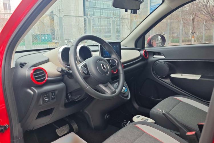 Used ORA Black Cat 2019 301km Standard Edition Interior 6