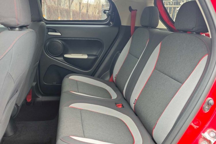 Used ORA Black Cat 2019 301km Standard Edition Interior 7