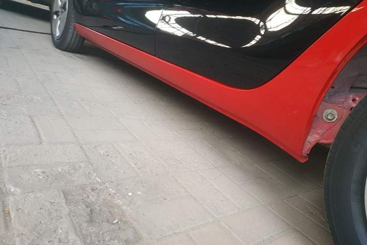 Used ORA Black Cat 2019 301km Standard Edition Left Side Sill