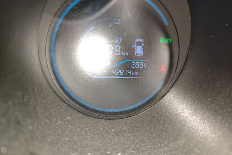 Used ORA Black Cat 2019 301km Standard Edition Odometer Close Up
