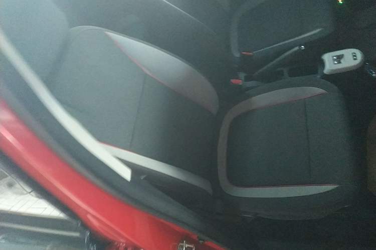 Used ORA Black Cat 2019 301km Standard Edition Right Front Seat