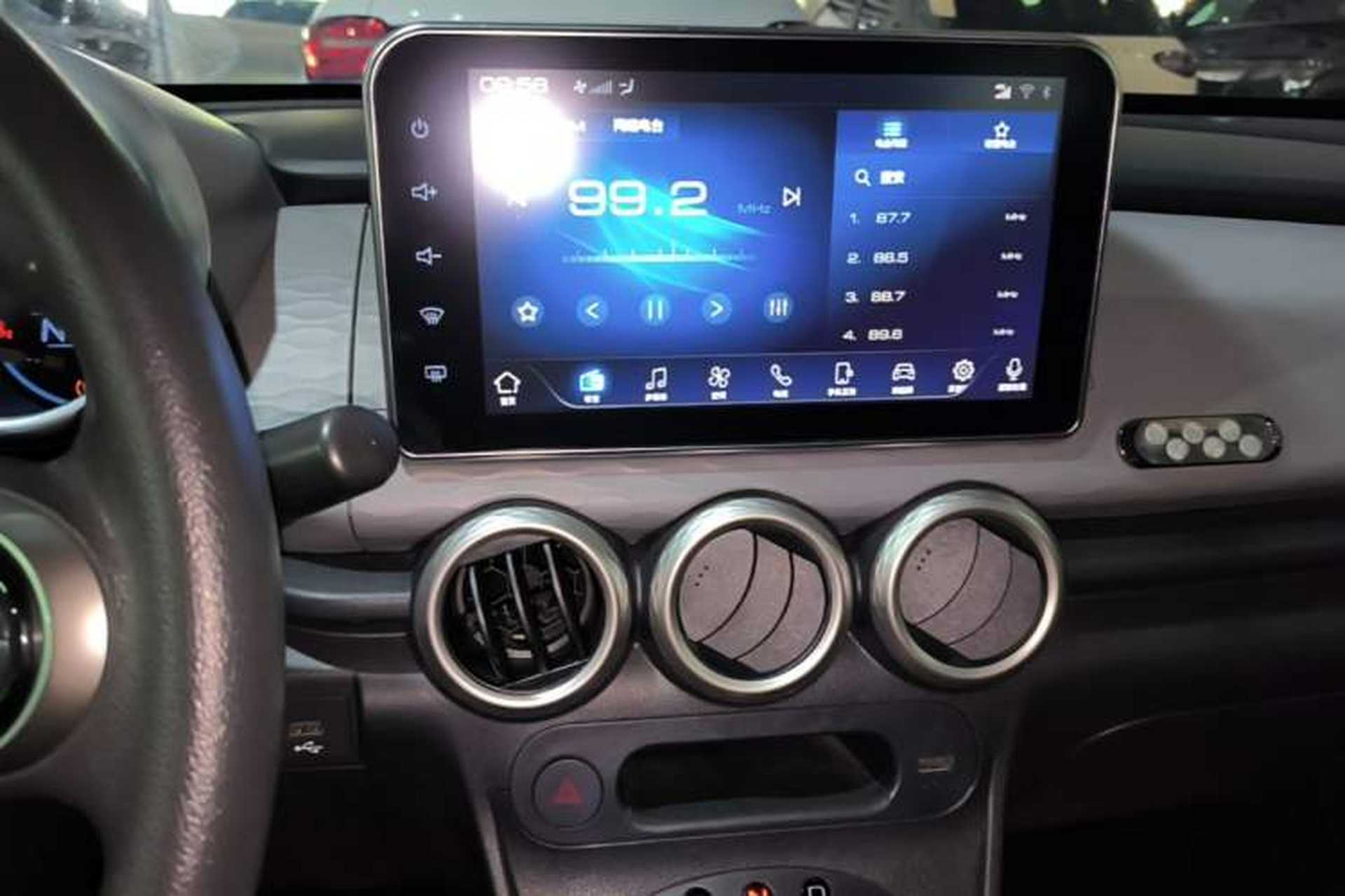 Used ORA Black Cat 2019 351 km Family Edition Audio And AC Panel