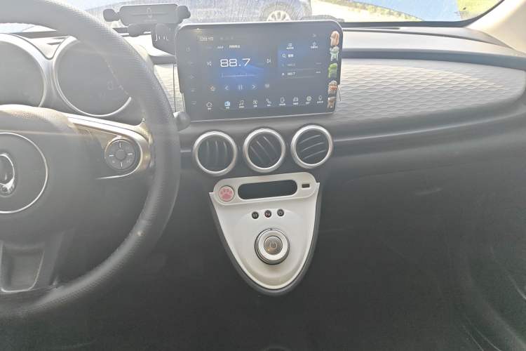 Used ORA Black Cat 2019 351 km Family Edition Audio And AC Panel