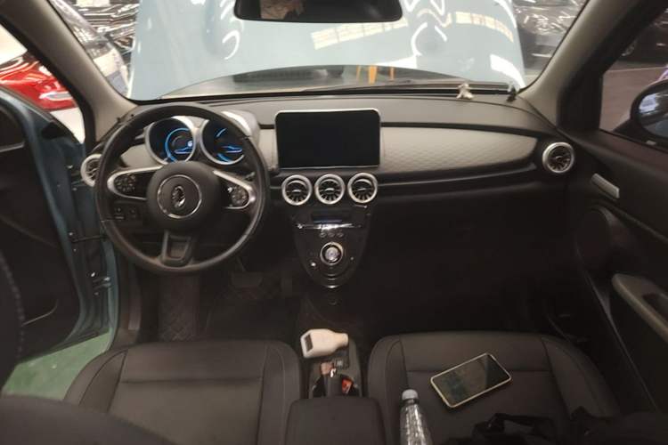 Used ORA Black Cat 2019 351 km Family Edition Center Console