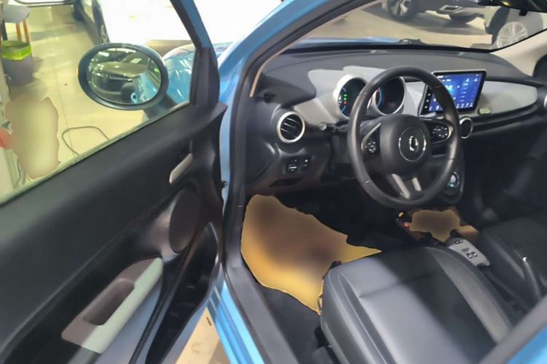 Used ORA Black Cat 2019 351 km Family Edition Driver Seat