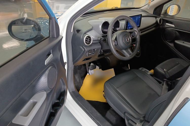 Used ORA Black Cat 2019 351 km Family Edition Driver Seat
