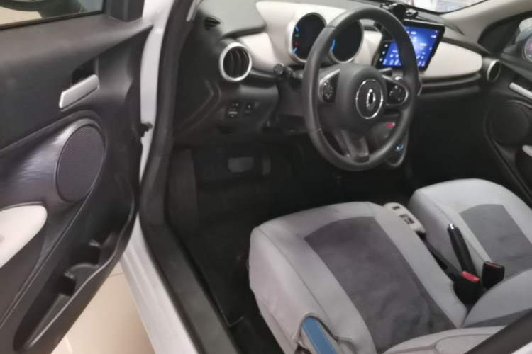 Used ORA Black Cat 2019 351 km Fun Edition Driver Seat