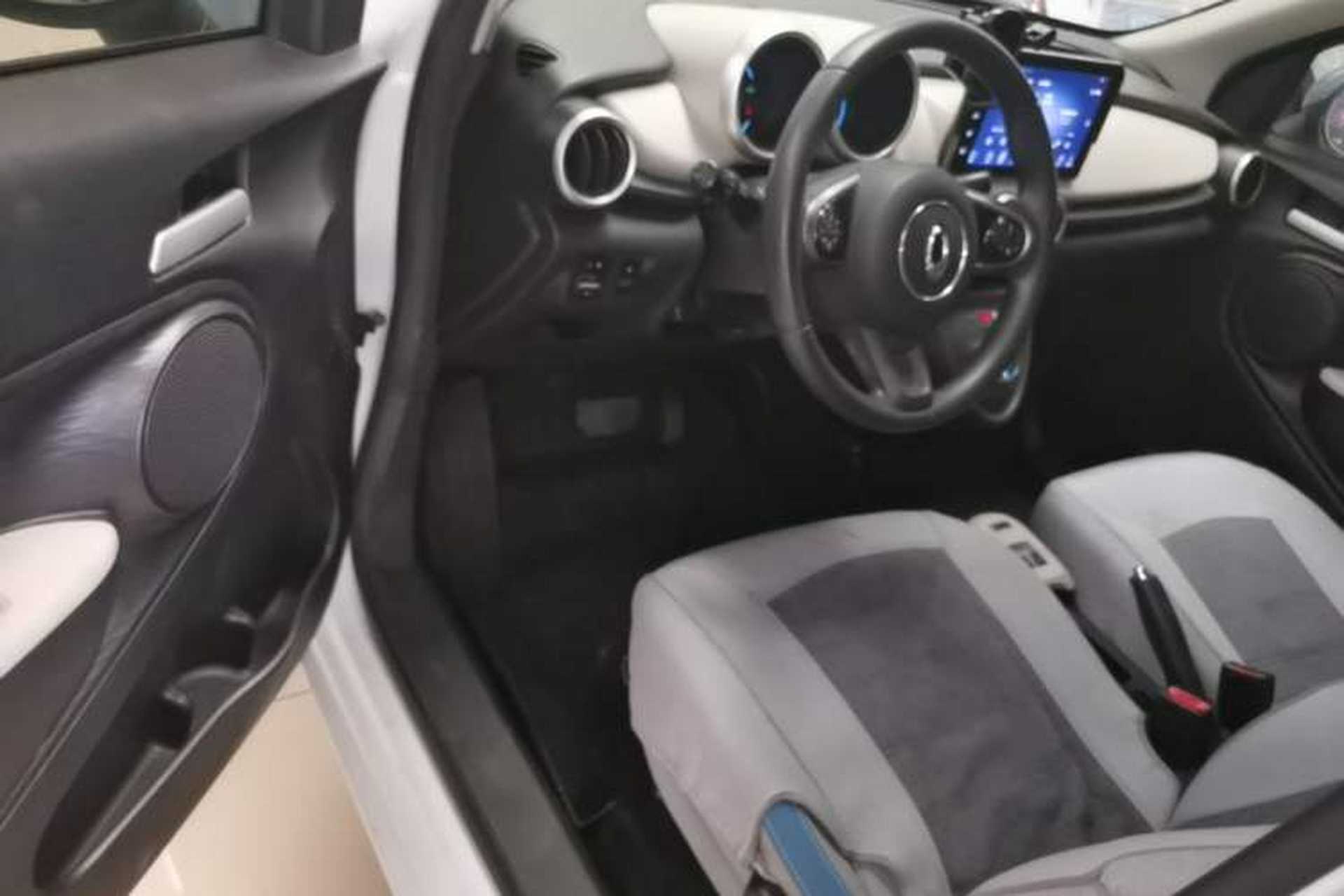 Used ORA Black Cat 2019 351 km Fun Edition Driver Seat