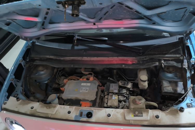 Used ORA Black Cat 2019 351 km Family Edition Engine Bay