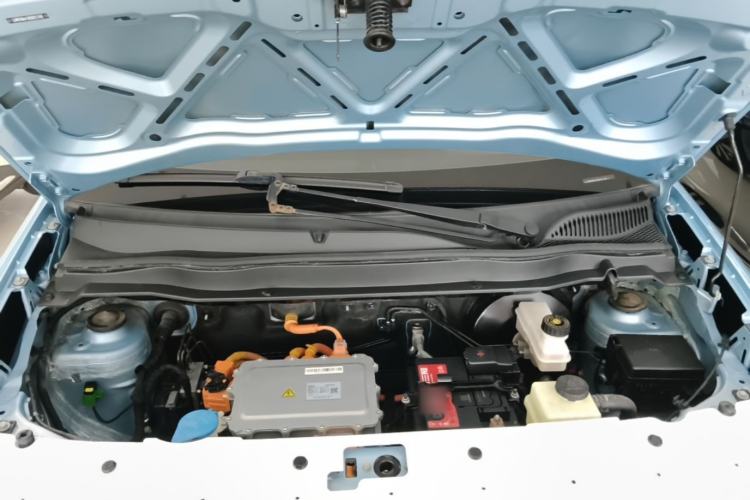 Used ORA Black Cat 2019 351 km Family Edition Engine Bay