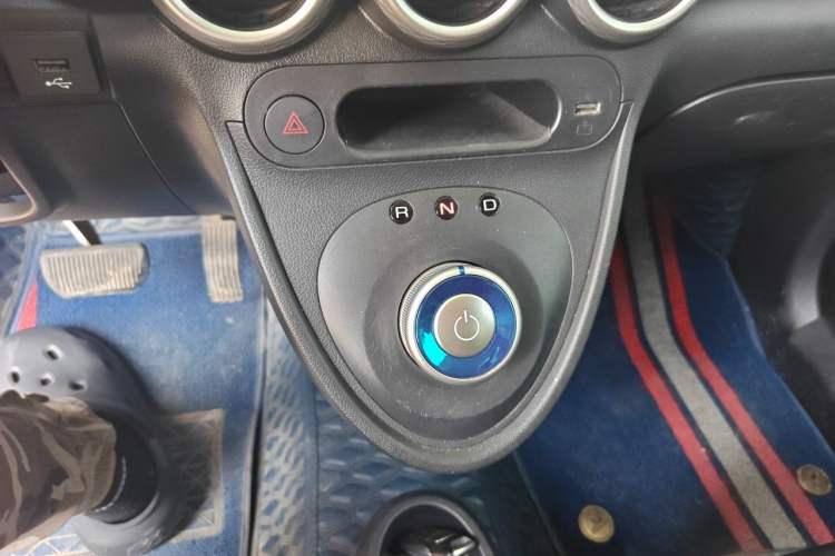 Used ORA Black Cat 2019 351 km Family Edition Gear Lever