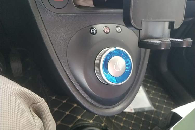 Used ORA Black Cat 2019 310km Fun Edition Gear Lever