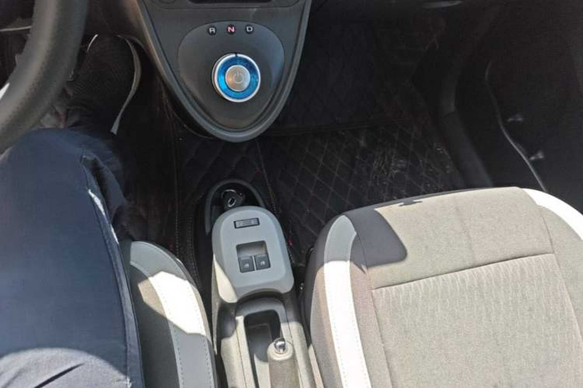 Used ORA Black Cat 2019 351 km Fun Edition Gear Lever