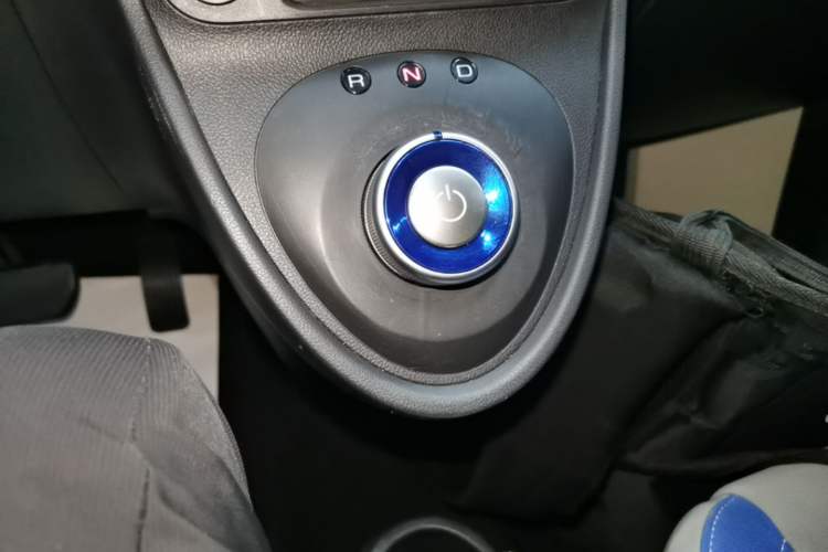 Used ORA Black Cat 2019 351 km Fun Edition Gear Lever