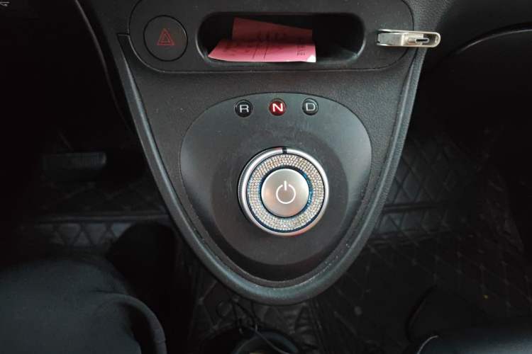 Used ORA Black Cat 2019 351 km Family Edition Gear Lever