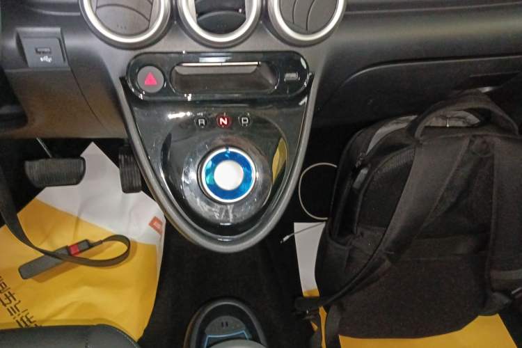 Used ORA Black Cat 2019 351 km Family Edition Gear Lever