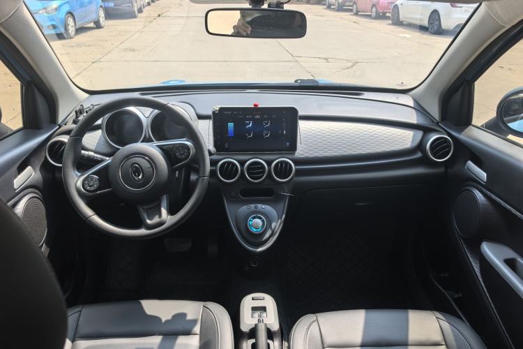 Used ORA Black Cat 2019 351 km Family Edition Interior 2