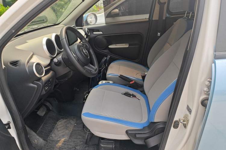 Used ORA Black Cat 2019 301km Standard Edition Left Front Seat