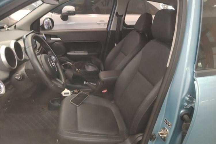 Used ORA Black Cat 2019 351 km Family Edition Left Front Seat