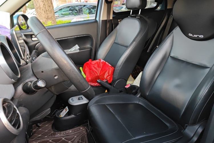 Used ORA Black Cat 2019 351 km Family Edition Left Front Seat