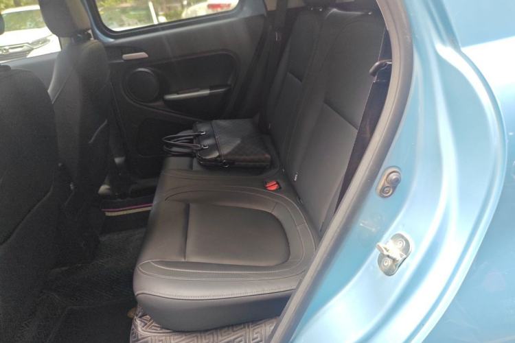 Used ORA Black Cat 2019 351 km Family Edition Left Rear Seat
