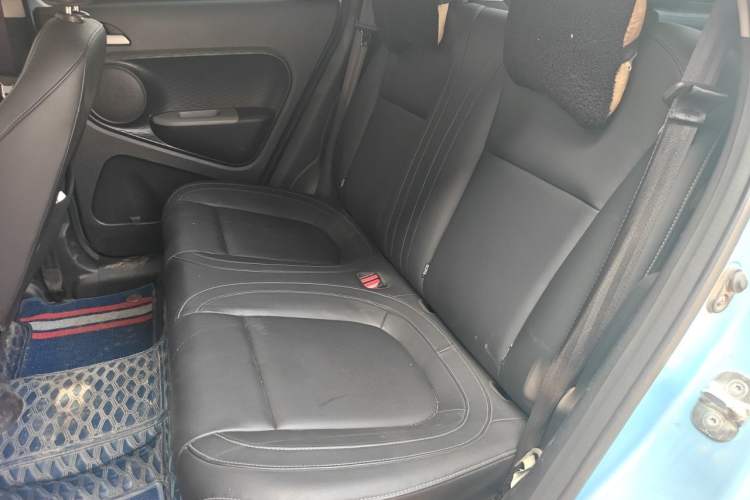 Used ORA Black Cat 2019 351 km Family Edition Left Rear Seat