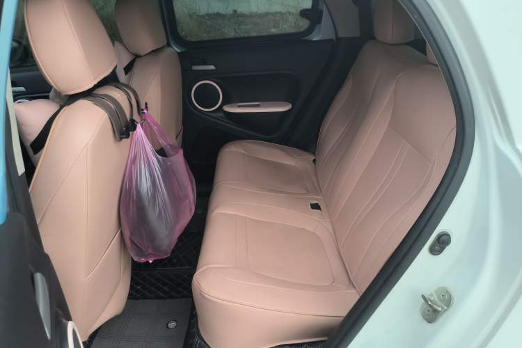 Used ORA Black Cat 2019 351 km Fun Edition Left Rear Seat