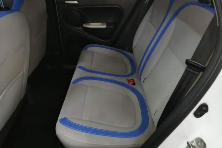 Used ORA Black Cat 2019 351 km Fun Edition Left Rear Seat