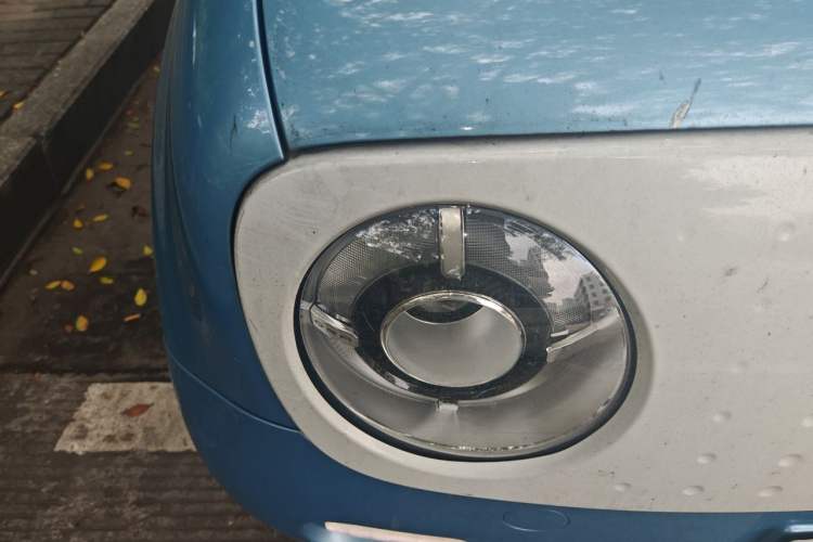 Used ORA Black Cat 2019 351 km Family Edition Right Front Headlight