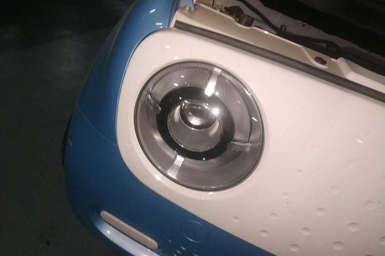 Used ORA Black Cat 2019 310km Fun Edition Right Front Headlight
