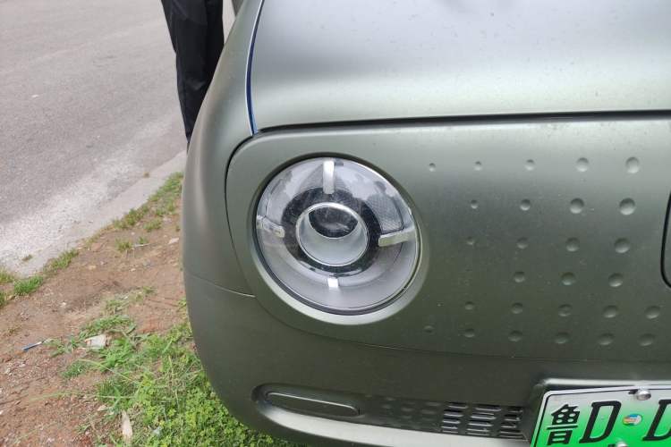 Used ORA Black Cat 2019 351 km Fun Edition Right Front Headlight