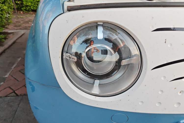 Used ORA Black Cat 2019 351 km Family Edition Right Front Headlight