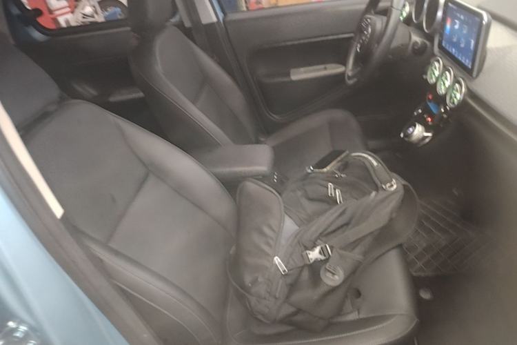 Used ORA Black Cat 2019 351 km Family Edition Right Front Seat