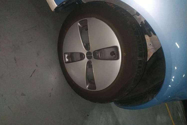 Used ORA Black Cat 2019 310km Fun Edition Right Front Wheel Hub