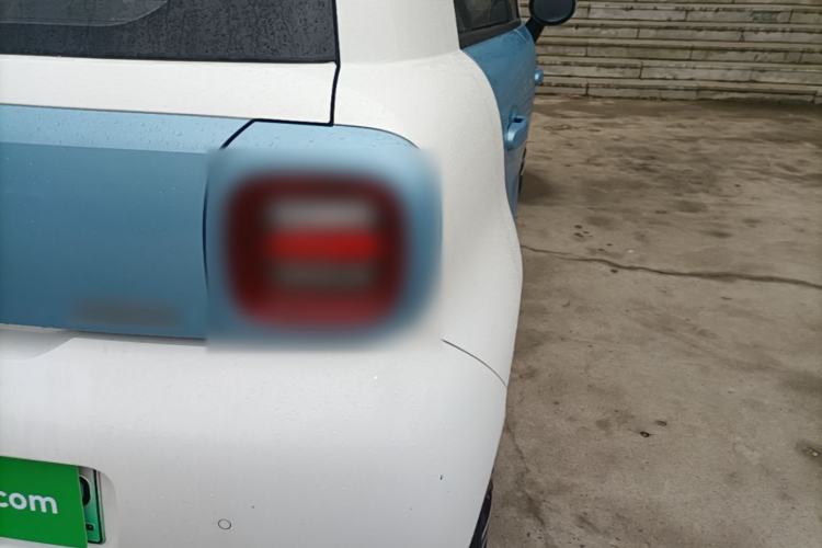 Used ORA Black Cat 2019 351 km Fun Edition Right Rear Taillight