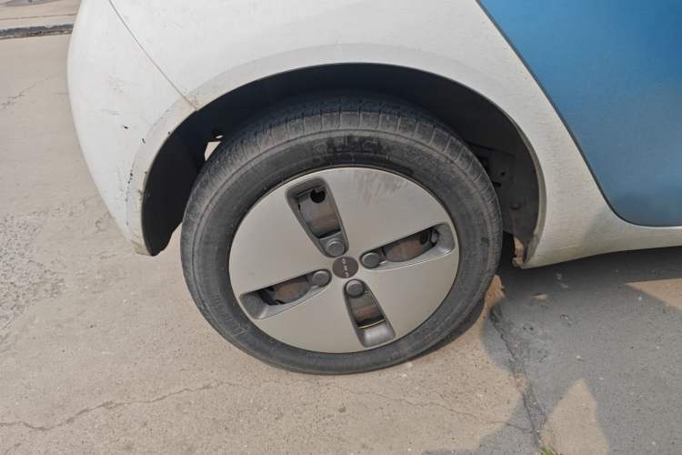 Used ORA Black Cat 2019 301km Standard Edition Right Rear Wheel Hub