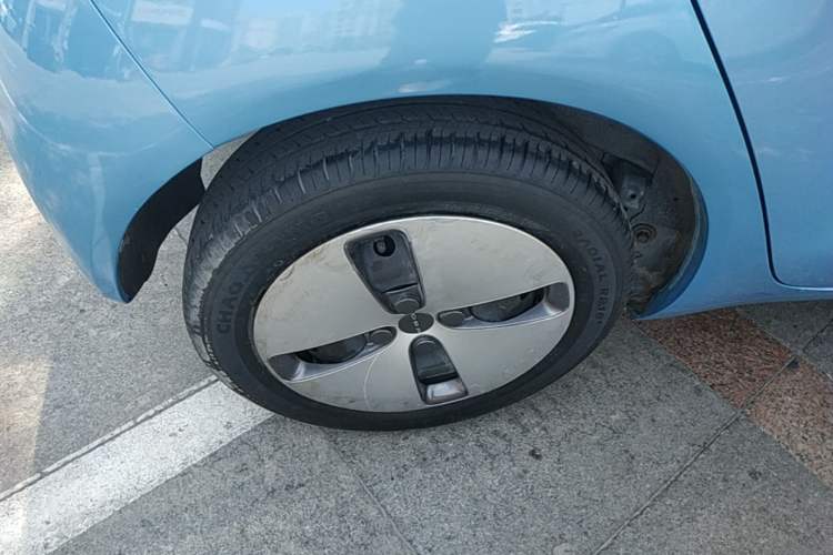 Used ORA Black Cat 2019 310km Fun Edition Right Rear Wheel Hub