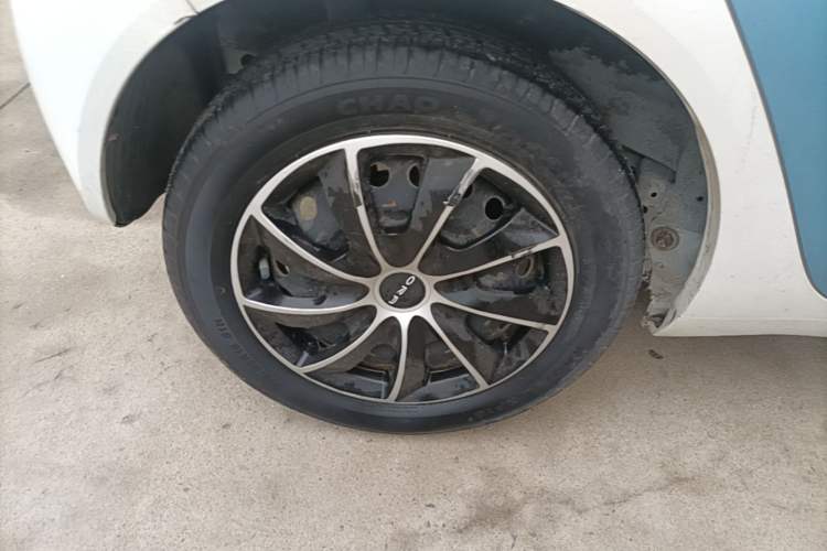 Used ORA Black Cat 2019 351 km Fun Edition Right Rear Wheel Hub