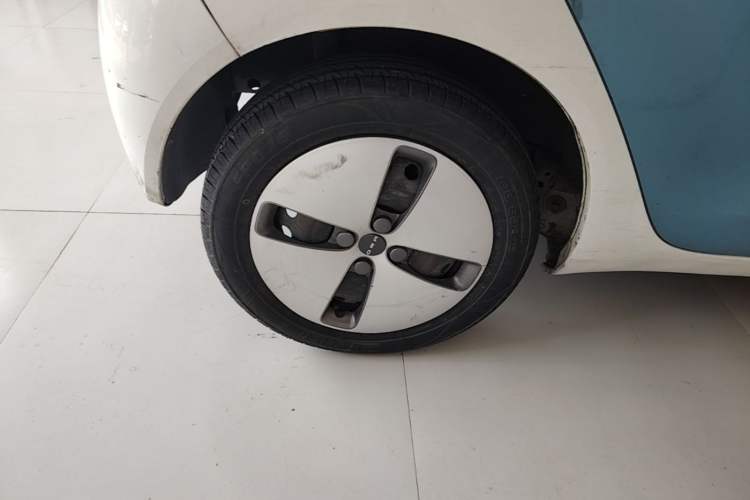 Used ORA Black Cat 2019 351 km Fun Edition Right Rear Wheel Hub