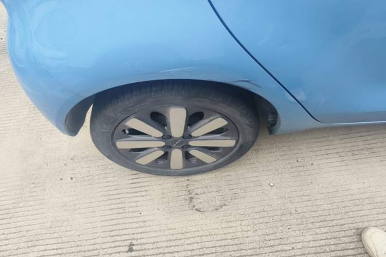 Used ORA Black Cat 2019 351 km Family Edition Right Rear Wheel Hub