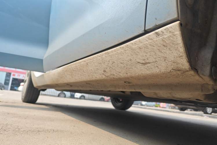 Used ORA Black Cat 2019 301km Standard Edition Right Side Sill