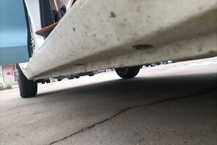 Used ORA Black Cat 2019 351 km Fun Edition Right Side Sill