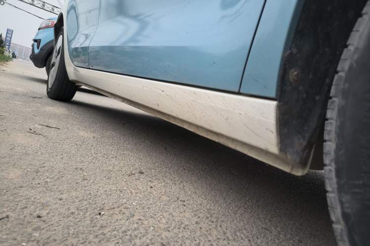 Used ORA Black Cat 2019 351 km Fun Edition Right Side Sill