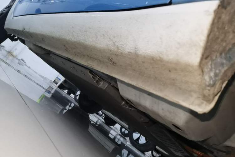 Used ORA Black Cat 2019 351 km Fun Edition Right Side Sill