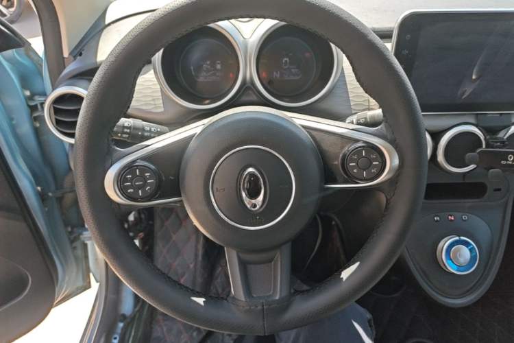 Used ORA Black Cat 2019 351 km Fun Edition Steering Wheel