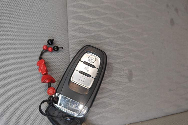 Used ORA Black Cat 2019 301km Standard Edition Vehicle Key