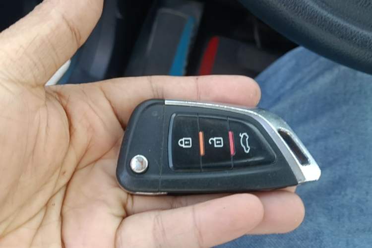 Used ORA Black Cat 2019 351 km Fun Edition Vehicle Key