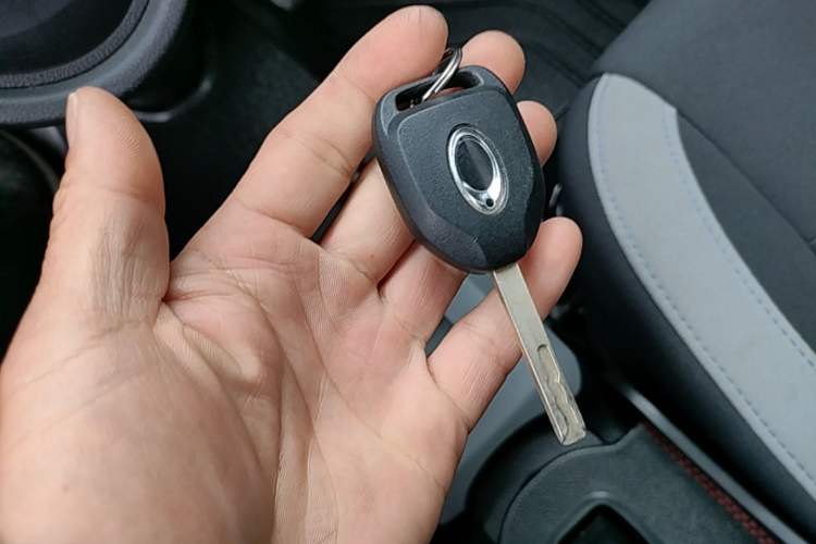 Used ORA Black Cat 2019 351 km Goddess Edition Vehicle Key