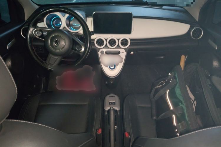 Used ORA Black Cat 2019 351 km Family Edition Center Console