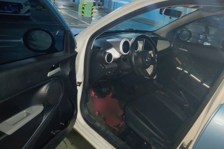 Used ORA Black Cat 2019 351 km Family Edition Driver Seat